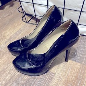 Size 6 Pumps